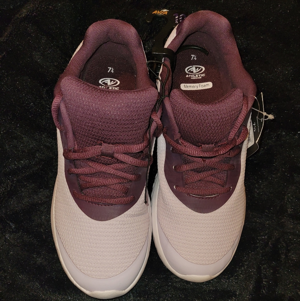 Athletic Works Tennis Shoes